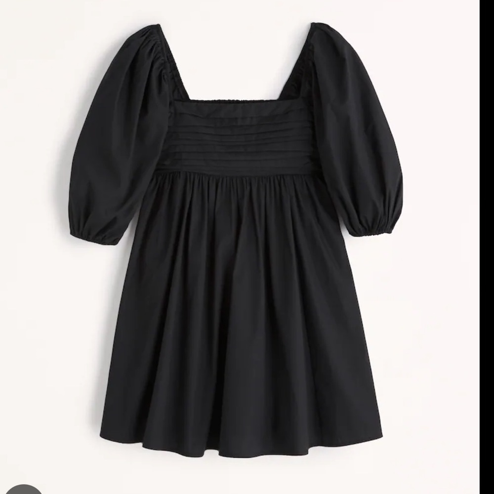 Abercrombie and Fitch ruched bodice puff sleeve dress